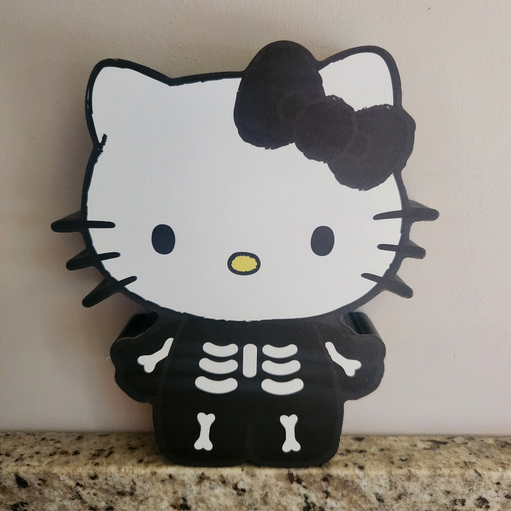 Sanrio- Skeleton Halloween Hello Kitty Wooden Sign